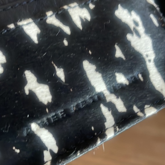 NWT Aimee Kestenberg Alila Skinny ID Case - Picture 2 of 9